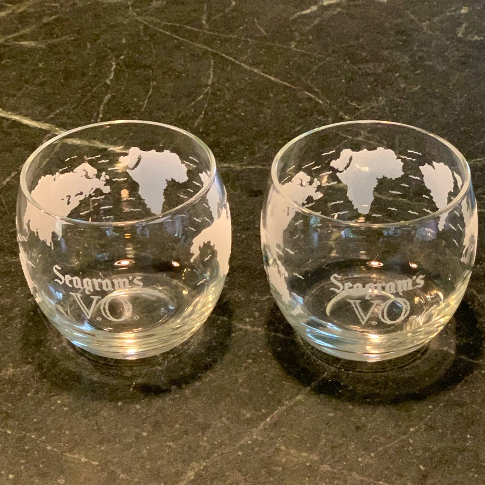 SEAGRAMS VO | Set of 2 | Roly Poly Etched “World” Glasses